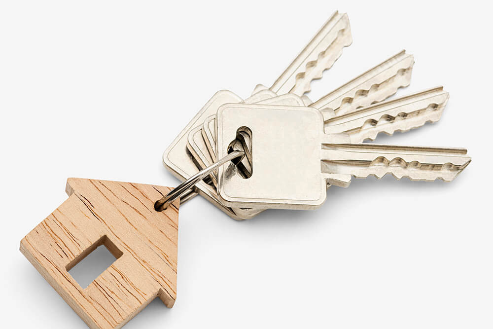 wooden-keychain-white